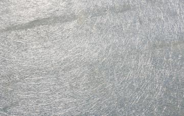 Betton laminate fibreglass or shingles?